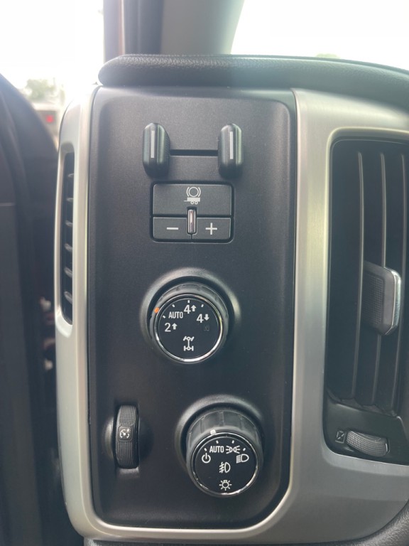 2015 GMC Sierra Image 19