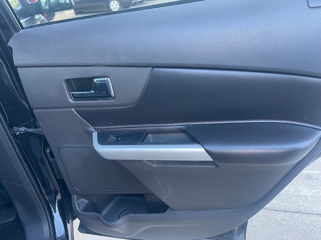 2012 Ford Edge Image 12