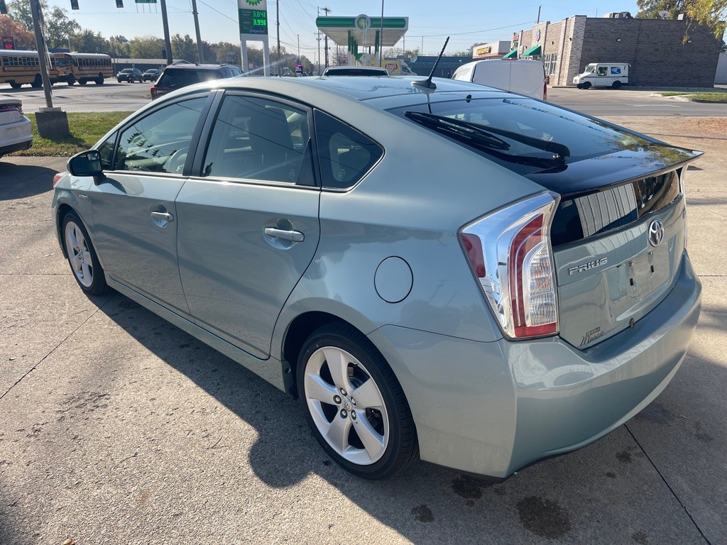 2015 Toyota Prius Image 6