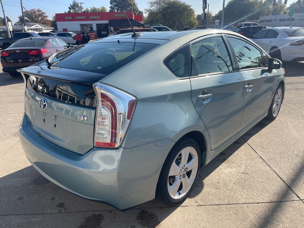 2015 Toyota Prius Image 8