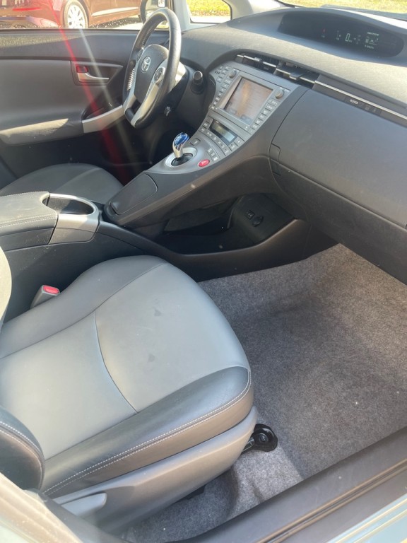 2015 Toyota Prius Image 10