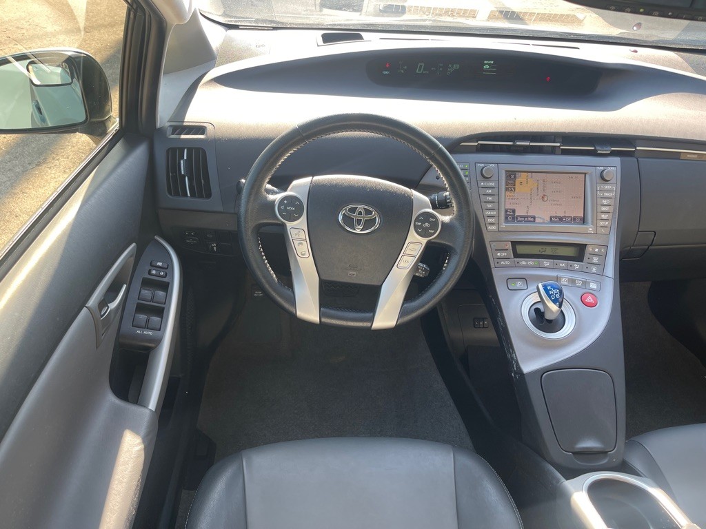 2015 Toyota Prius Image 15