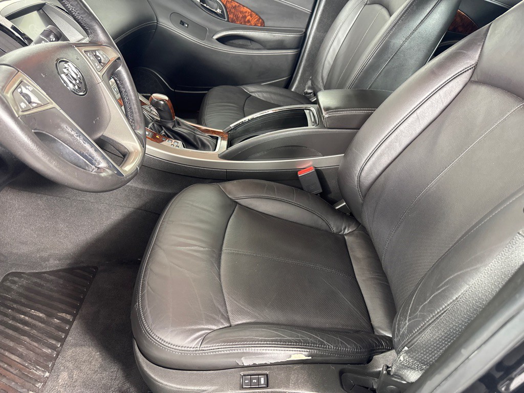 2013 Buick Lacrosse Image 9
