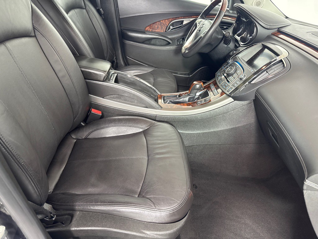 2013 Buick Lacrosse Image 22