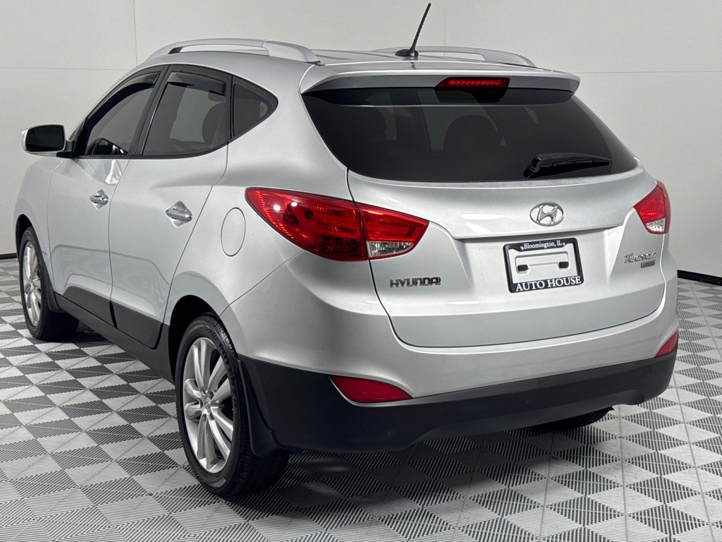 2011 Hyundai Tucson Image 6