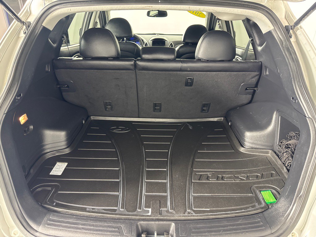 2011 Hyundai Tucson Image 20