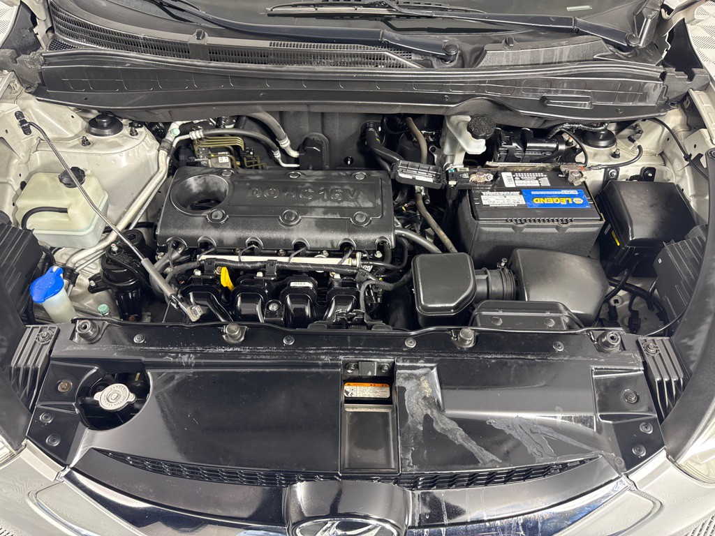 2011 Hyundai Tucson Image 26