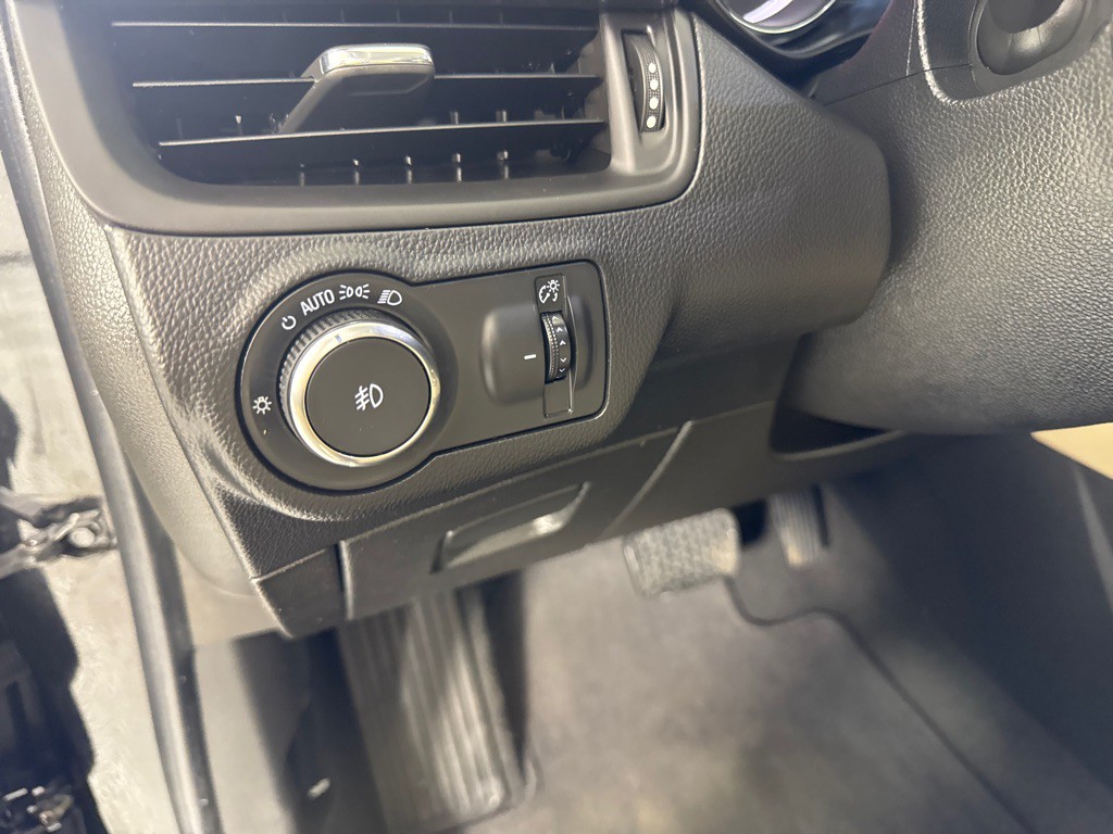 2020 Buick Envision Image 16