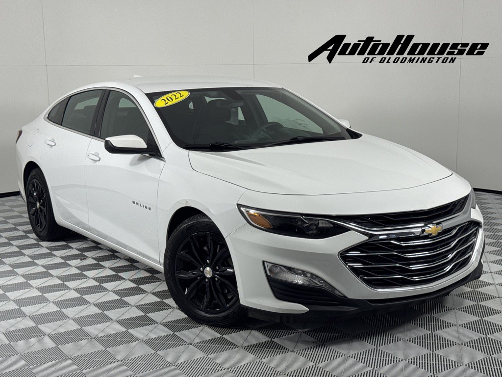 2022 Chevrolet Malibu Image 1
