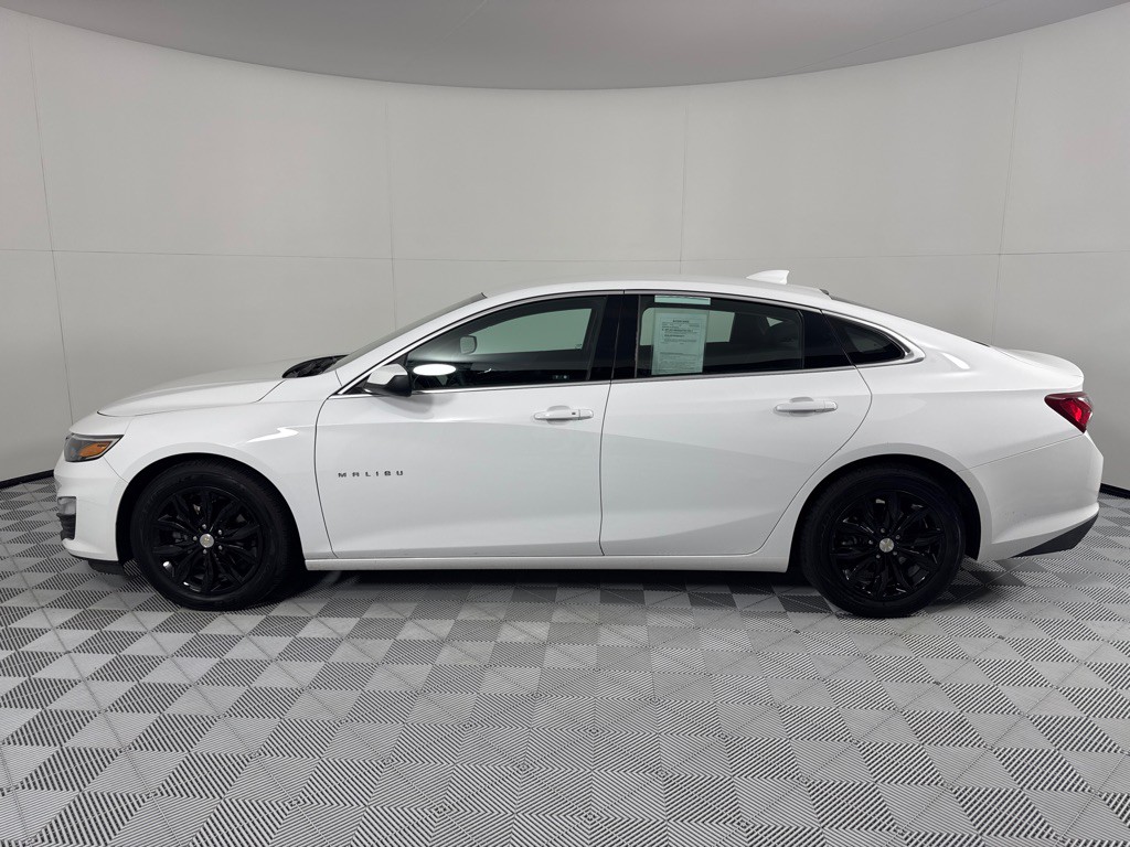 2022 Chevrolet Malibu Image 8