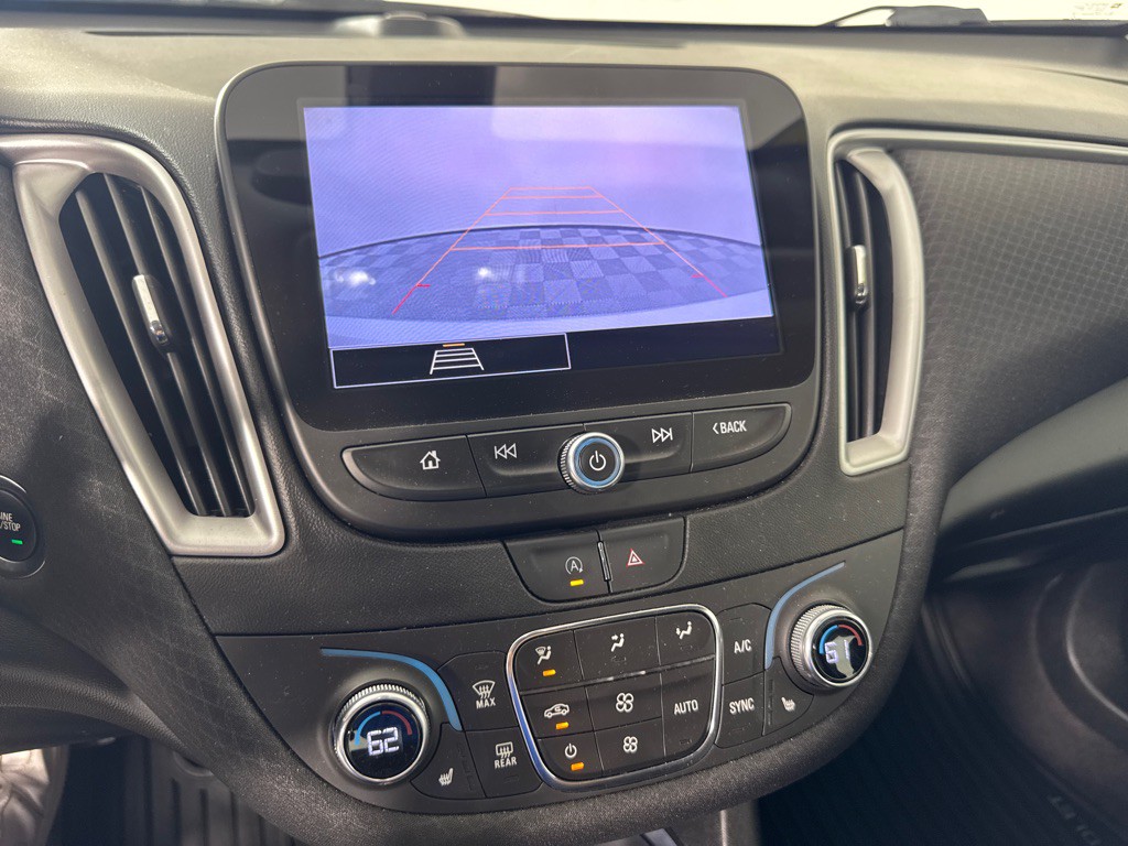 2022 Chevrolet Malibu Image 18