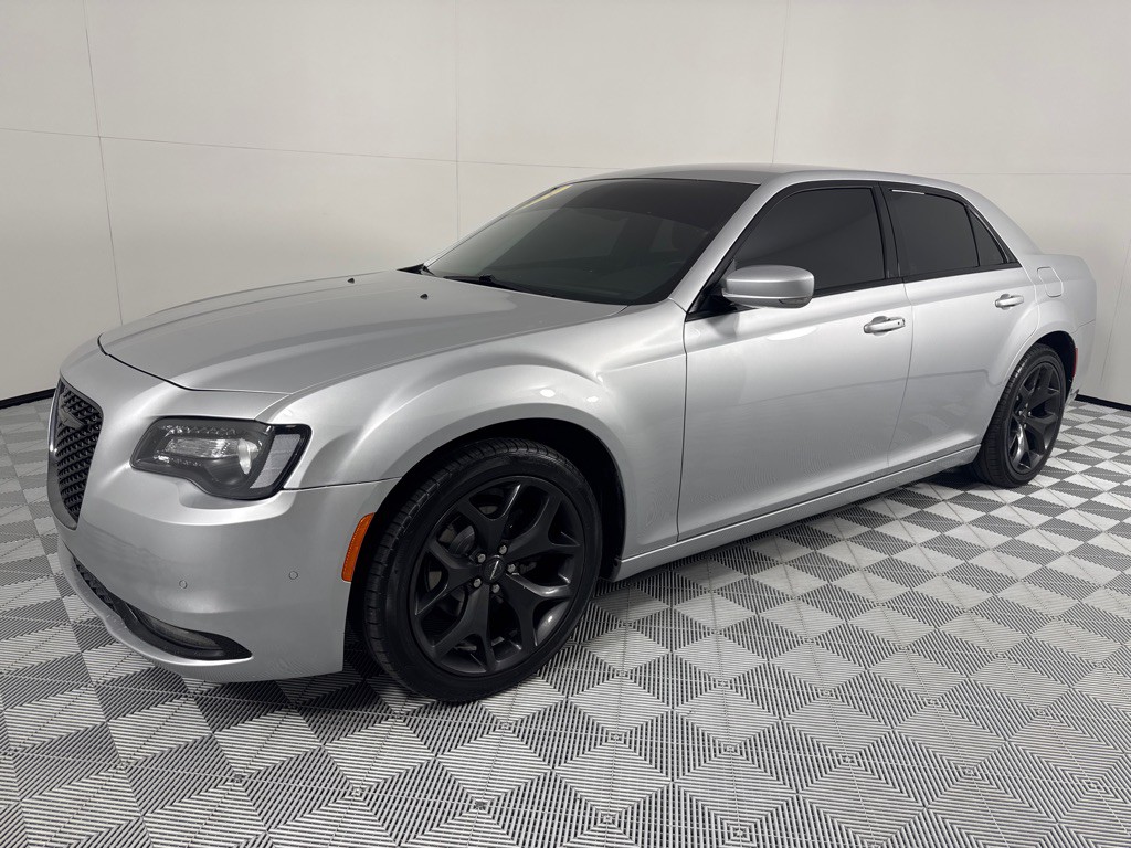 2021 Chrysler 300 Image 10
