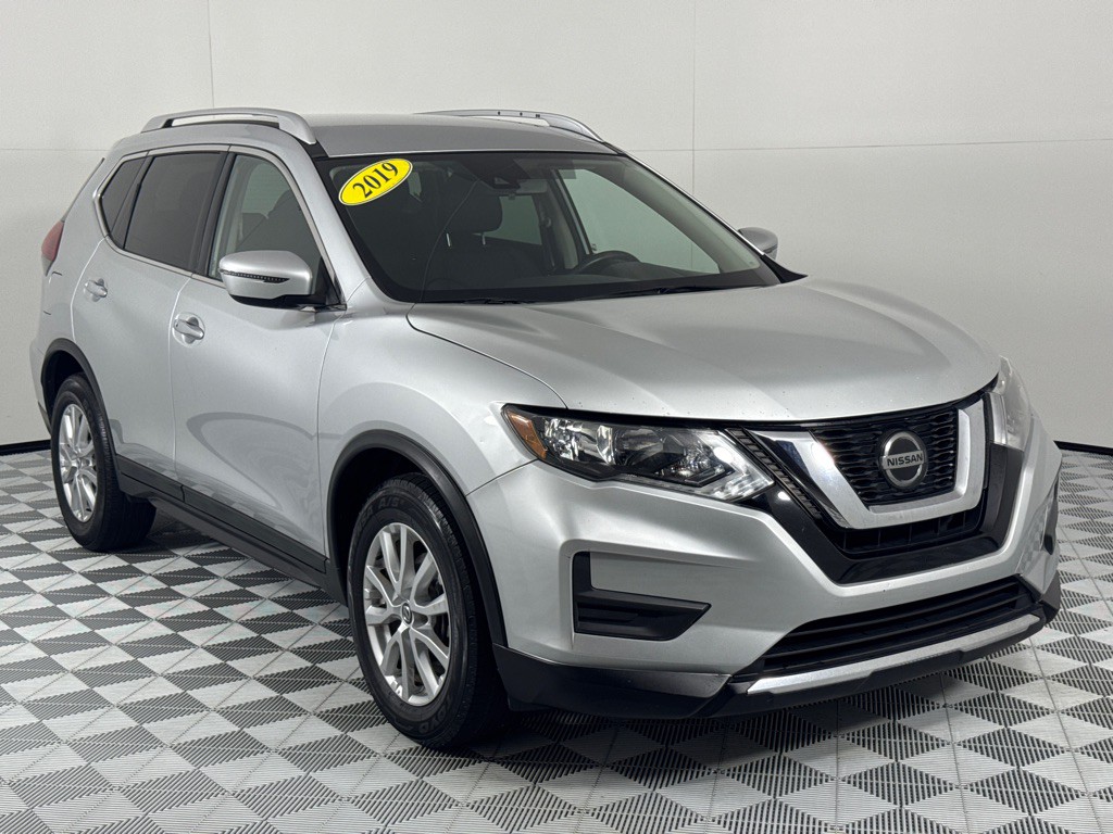 2019 Nissan Rogue Image 3
