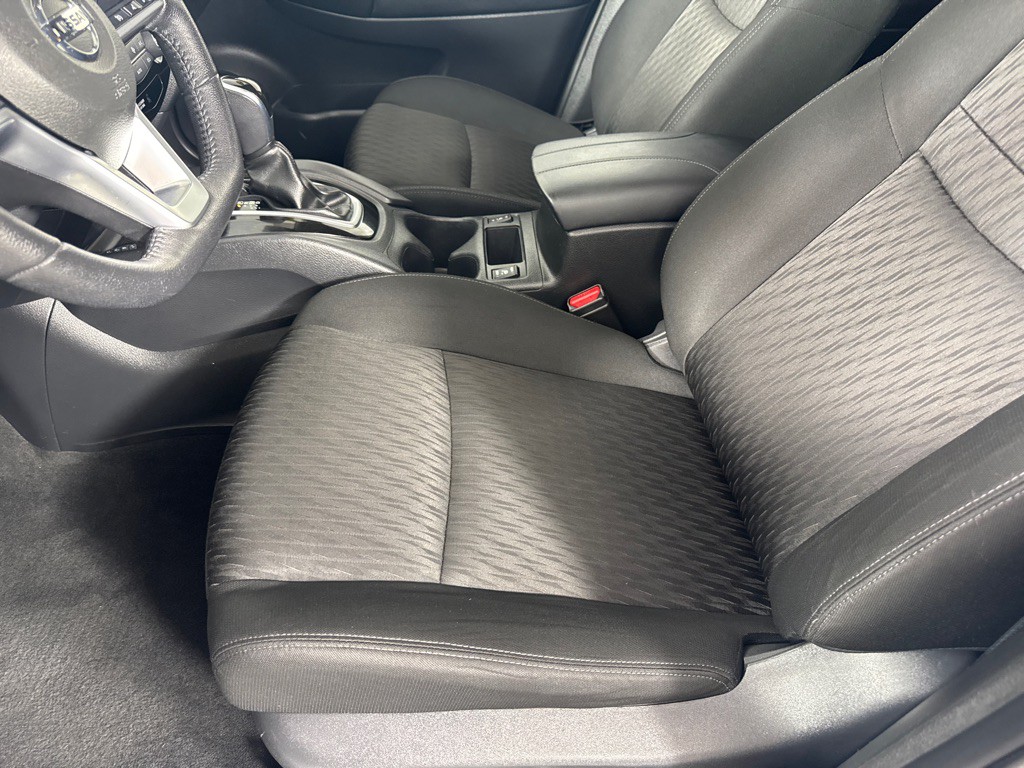 2019 Nissan Rogue Image 10
