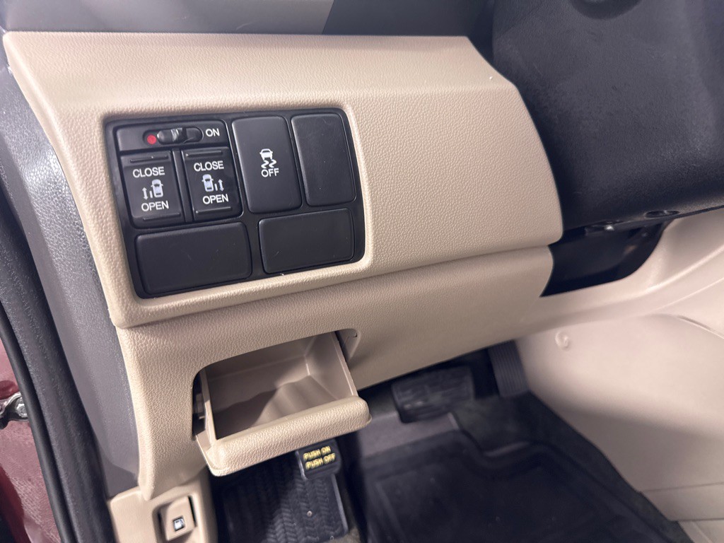 2016 Honda Odyssey Image 14