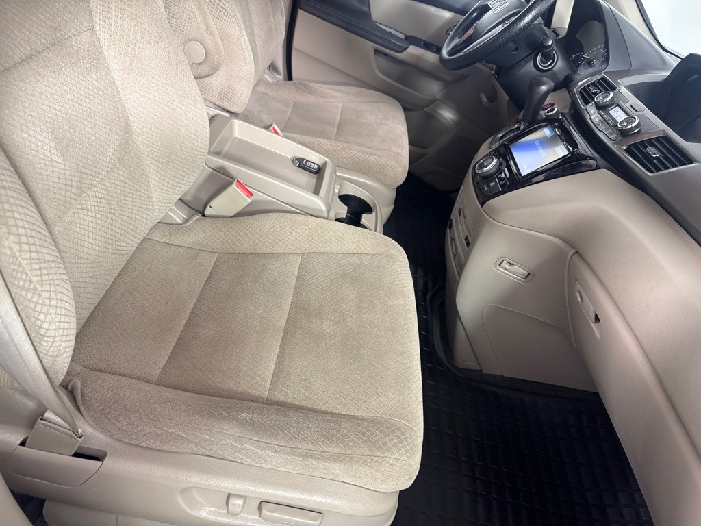 2016 Honda Odyssey Image 24