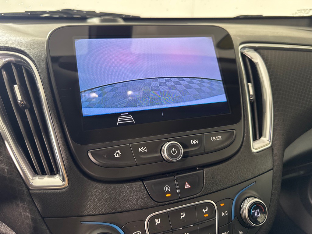 2020 Chevrolet Malibu Image 17