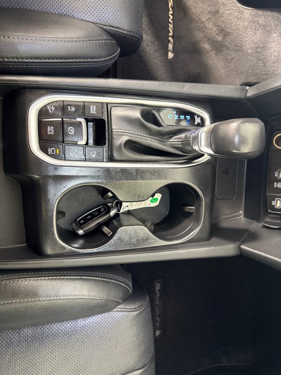 2019 Hyundai Santa Fe Image 19