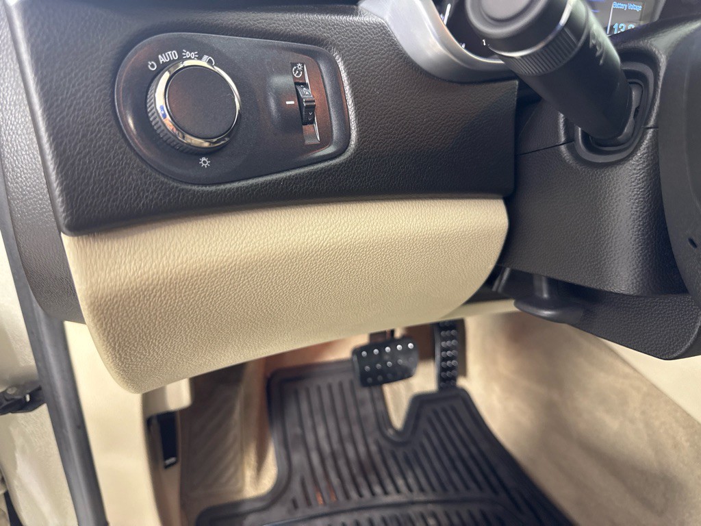 2013 Cadillac SRX Image 14