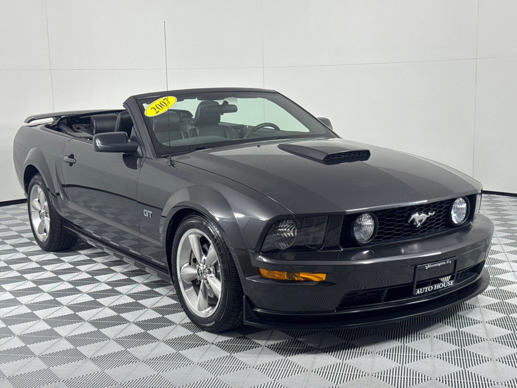 2007 Ford Mustang Image 3