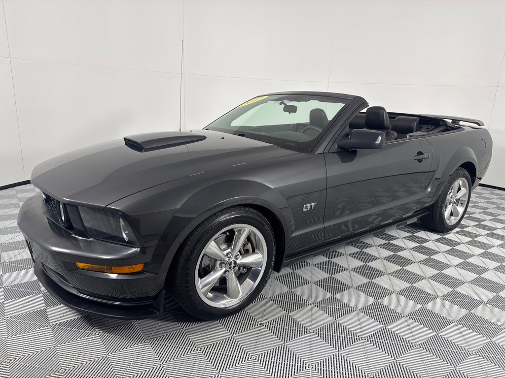 2007 Ford Mustang Image 8
