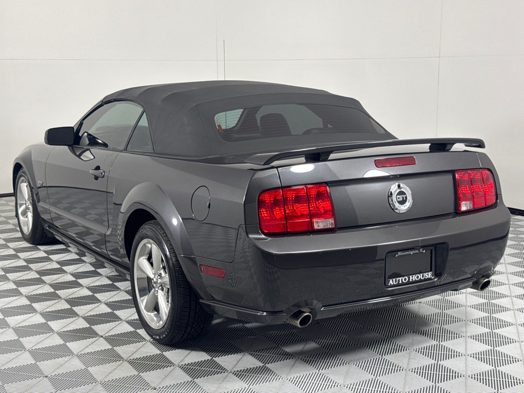2007 Ford Mustang Image 13