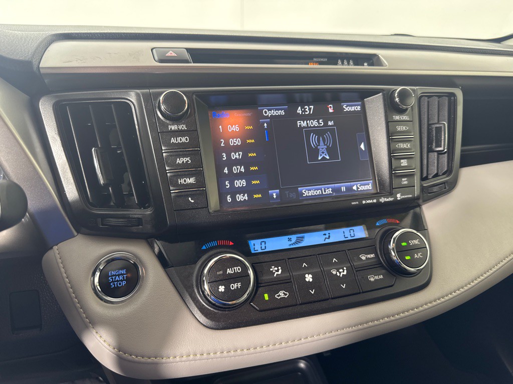 2017 Toyota Rav4 Image 15