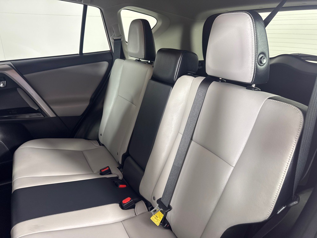2017 Toyota Rav4 Image 20