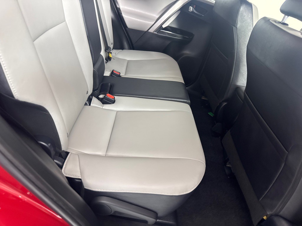 2017 Toyota Rav4 Image 22