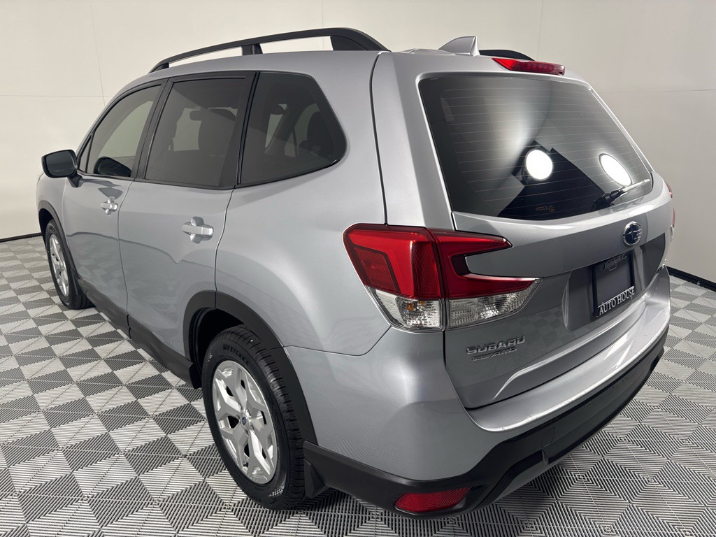 2019 Subaru Forester Image 8