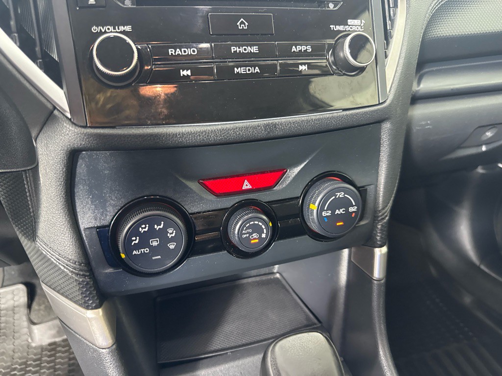 2019 Subaru Forester Image 16