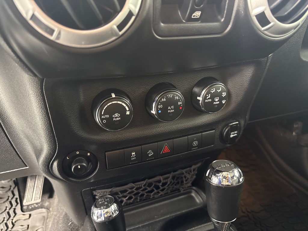 2014 Jeep Wrangler Unlimited Image 18