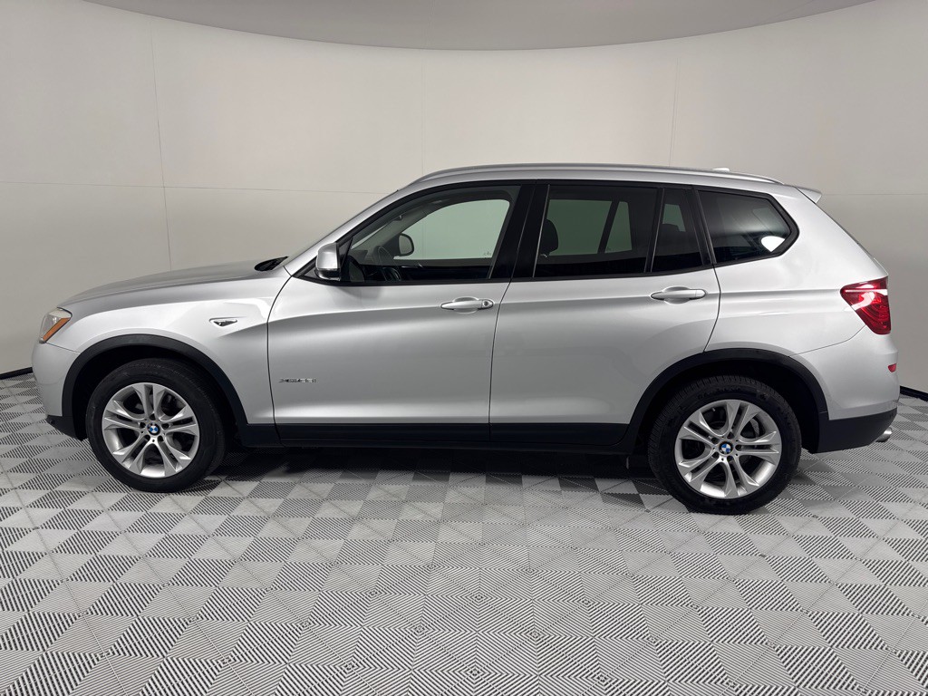 2017 BMW X3 Image 9