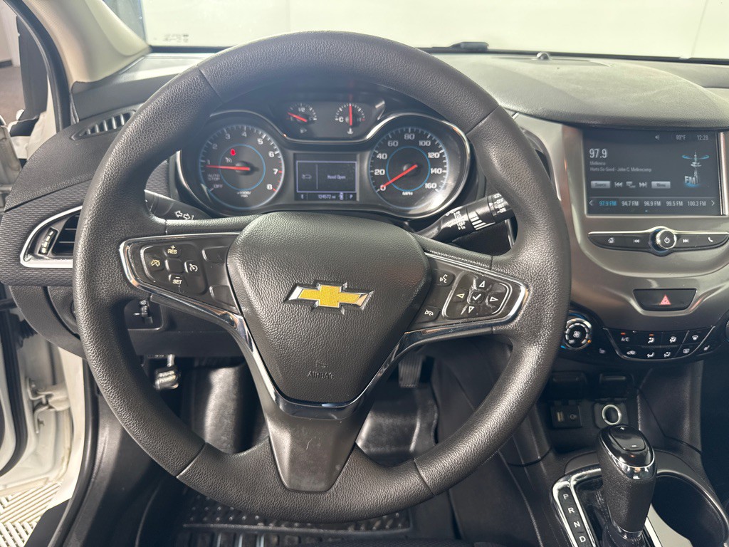 2017 Chevrolet Cruze Image 15
