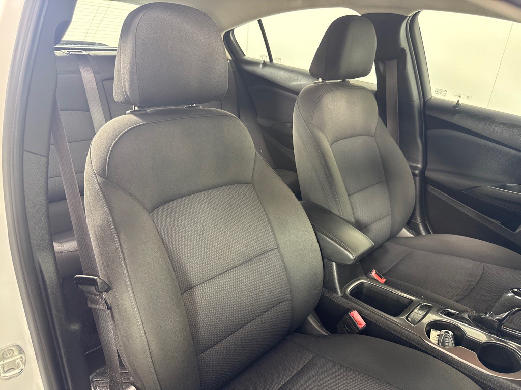 2017 Chevrolet Cruze Image 24