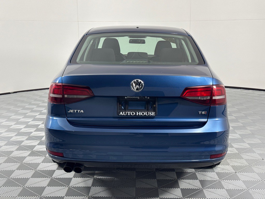 2017 Volkswagen Jetta Image 6