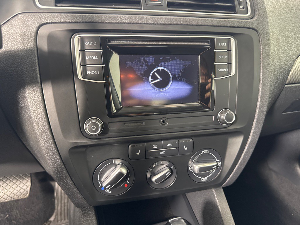 2017 Volkswagen Jetta Image 16