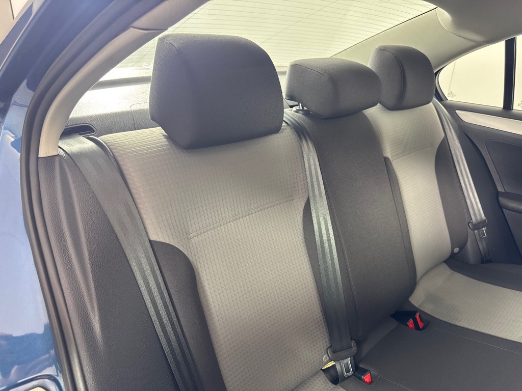 2017 Volkswagen Jetta Image 22