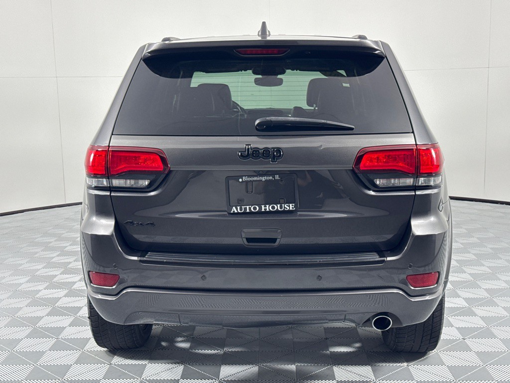 2017 Jeep Grand Cherokee Image 6