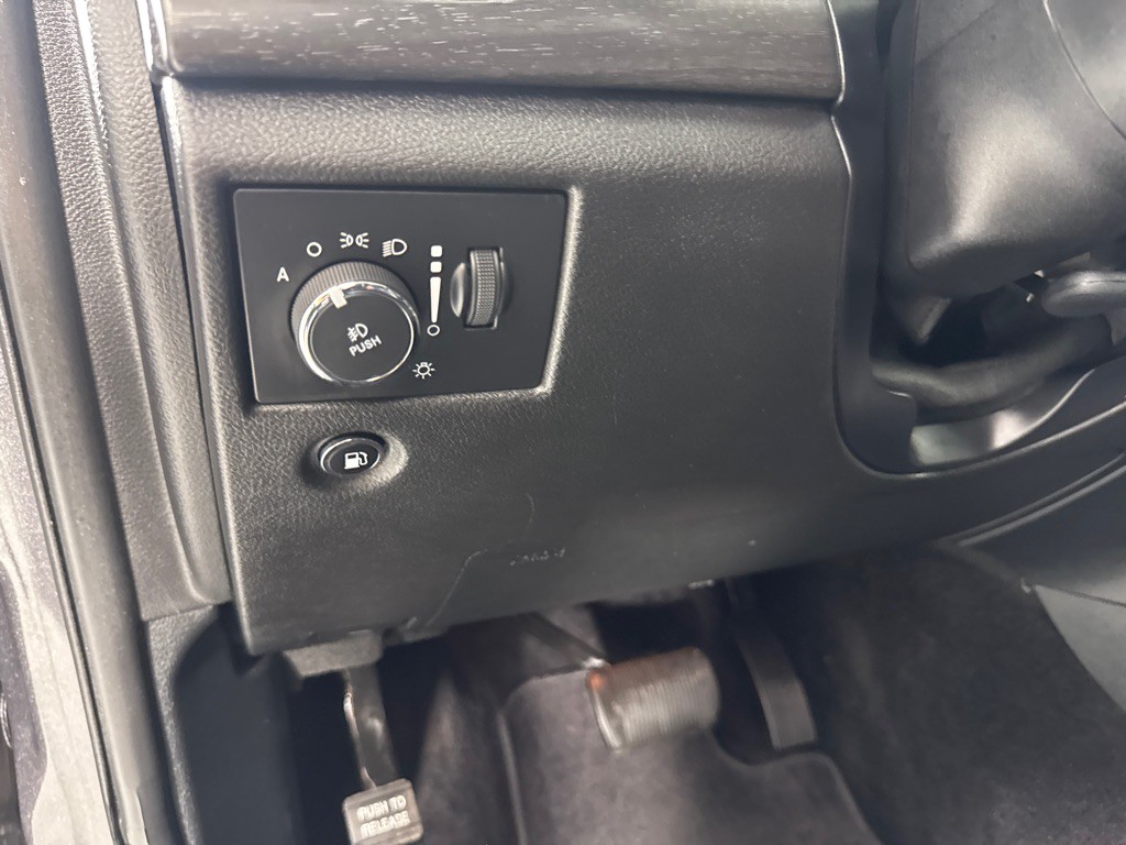 2017 Jeep Grand Cherokee Image 13