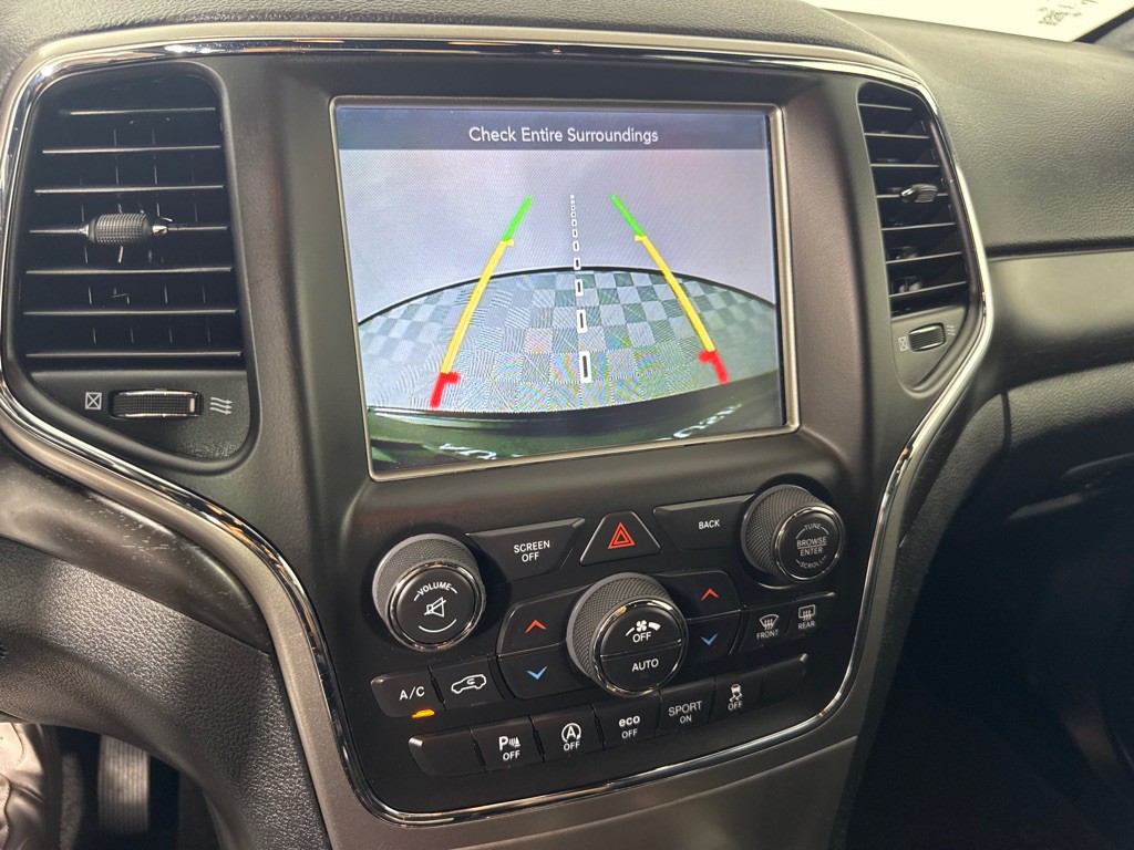 2017 Jeep Grand Cherokee Image 16