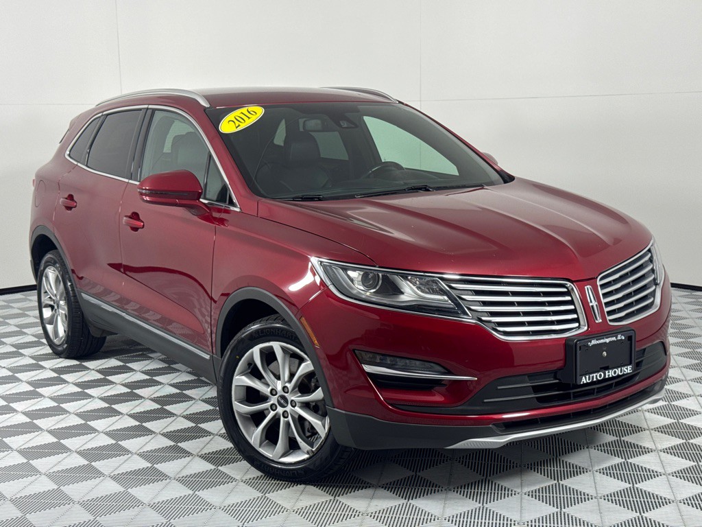 2016 Lincoln MKC Image 2