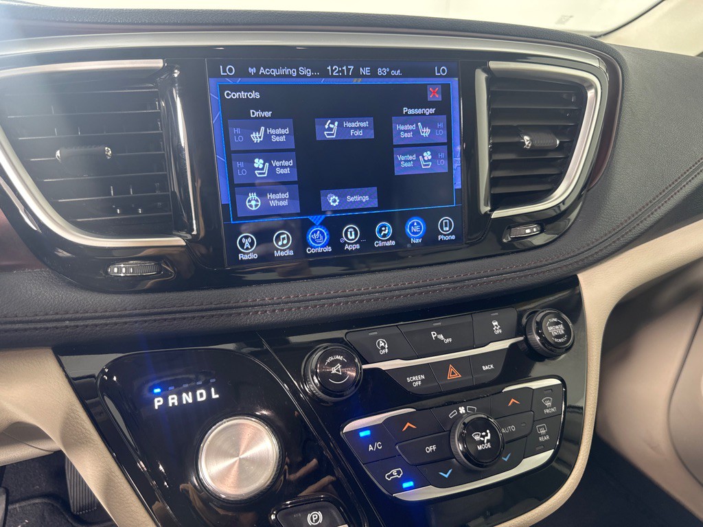 2017 Chrysler Pacifica Image 20
