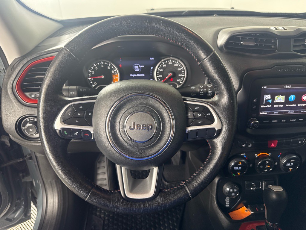 2016 Jeep Renegade Image 13