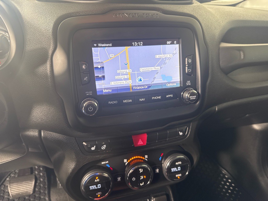 2016 Jeep Renegade Image 14