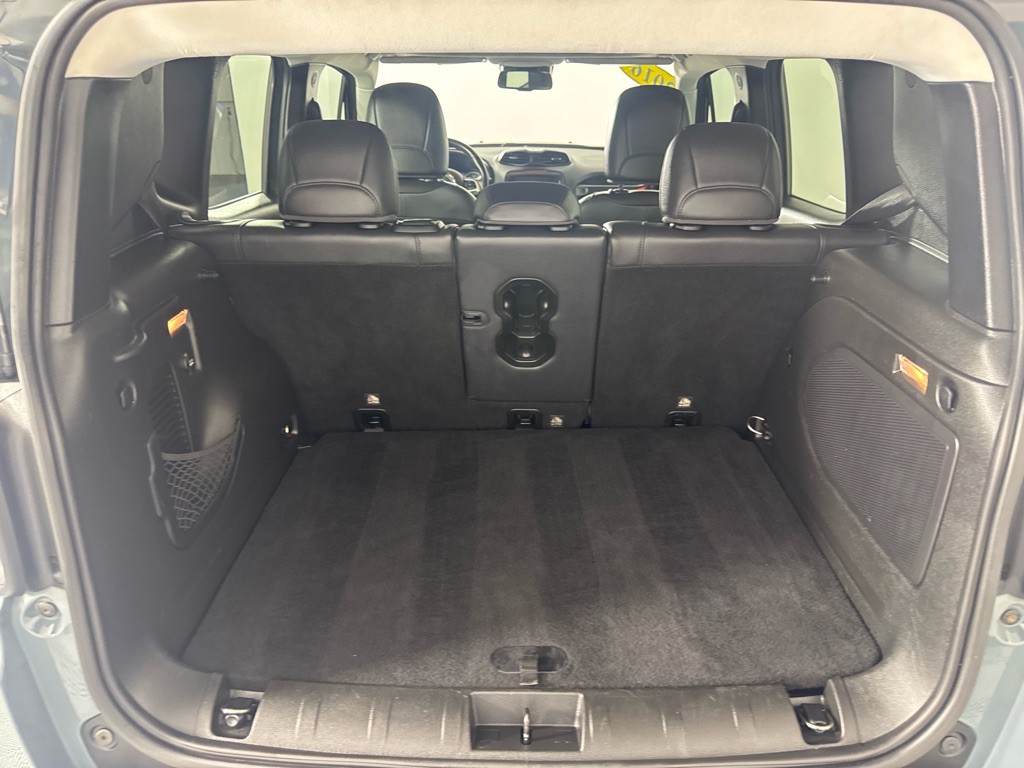 2016 Jeep Renegade Image 20