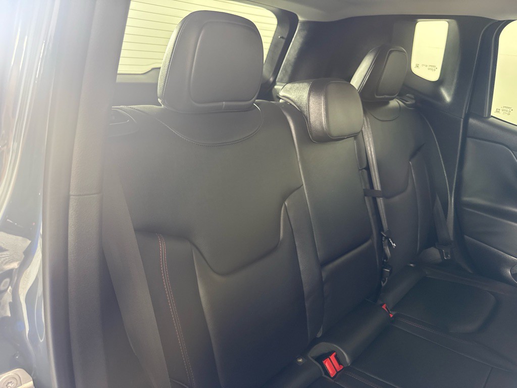 2016 Jeep Renegade Image 22