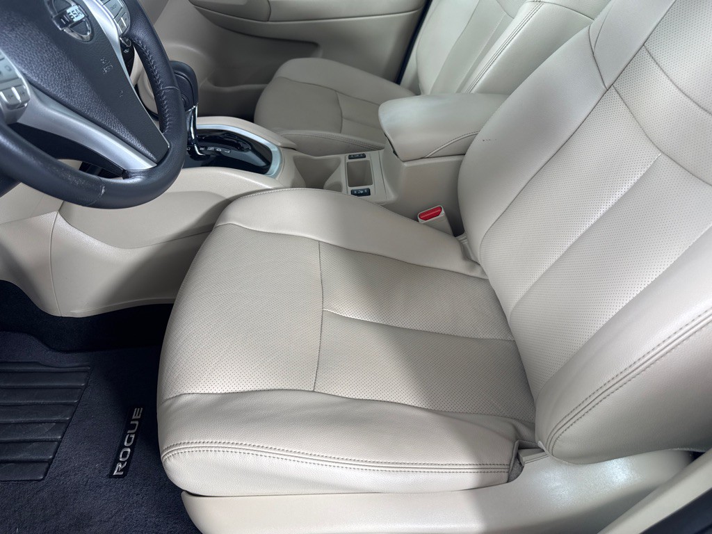 2016 Nissan Rogue Image 11