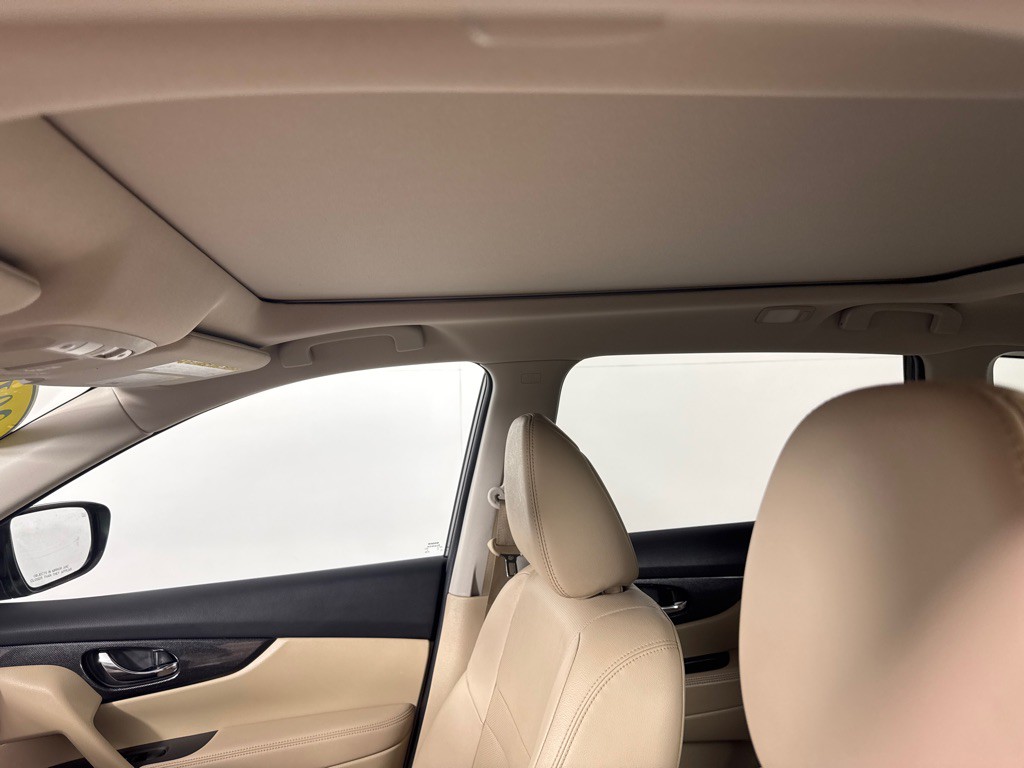 2016 Nissan Rogue Image 13