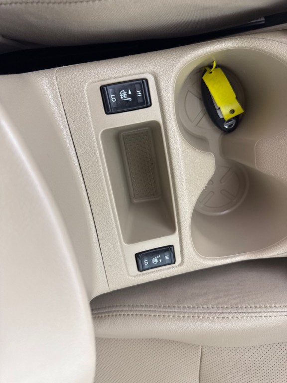 2016 Nissan Rogue Image 19